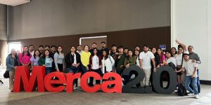 72 estudiantes de Ing en Administración participan en el Congreso MERCA2.0